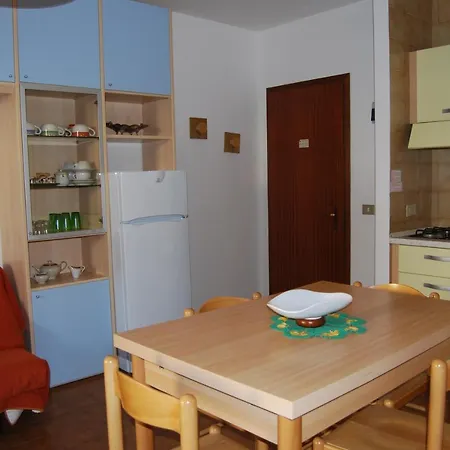 Apartment Welcoming Flat For 6 Guests Next To The *