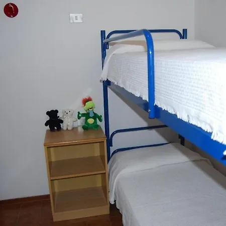 Welcoming Flat For 6 Guests Next To The Apartment